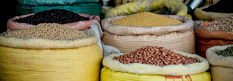 Бобовые и семечковые в мешках Как выбирать полезные продукты